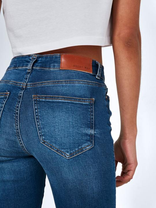 Actual product image Noisy May NMLUCY Normal Waist Skinny Fit Jeans (30)