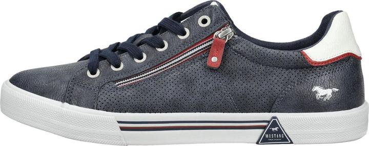 Actual product image Mustang Sneaker (40)