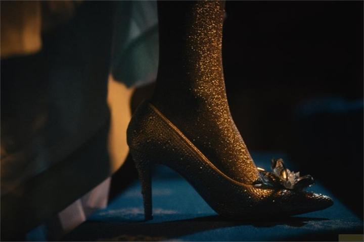 Immagine prodotto Plaion Tre nocciole per Cenerentola (Mediabook, 4K-UHD + 2 Blu-ray) (Blu-ray, 2022, Tedesco)