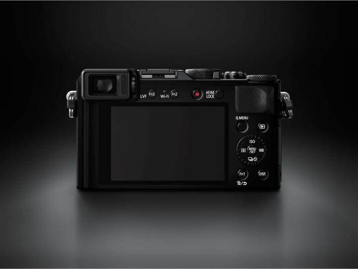 Produktbild Panasonic Lumix DMC LX100 (24 - 75 mm, 12.80 Mpx, Micro Four Thirds)