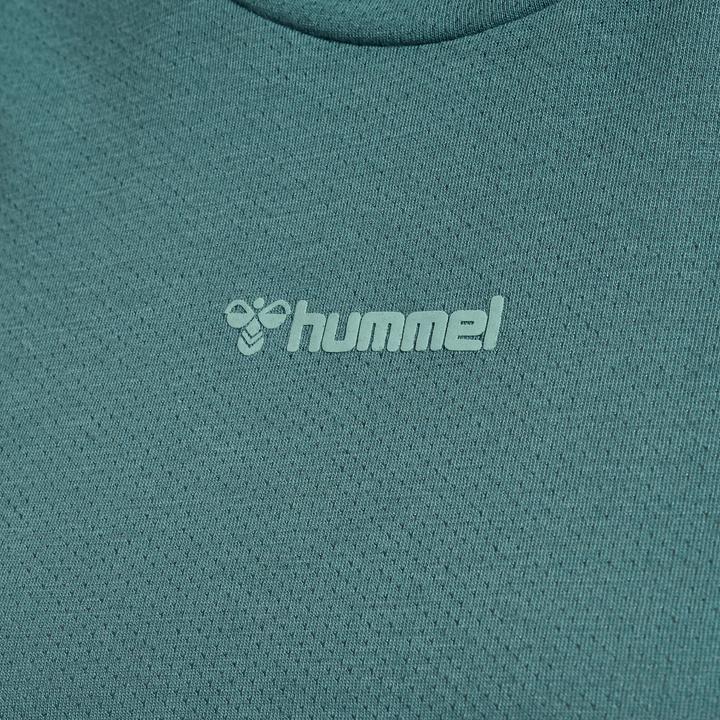 Actual product image hummel Mt Vanja T-Shirt (L)