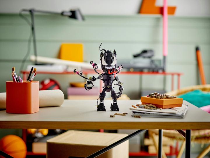 Produktbild LEGO Venomized Groot (76249, LEGO Marvel)