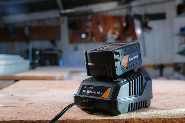 Produktbild Batavia 18V Maxxpack Ladegerät 2.4Ah (18 V)