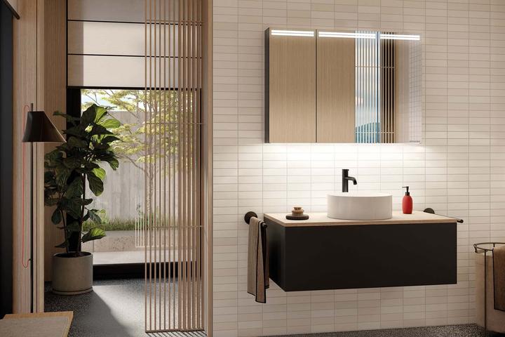 Produktbild Schneider ARANGALINE LED Lichtspiegelschrank, 2 Doppelspiegeltüren, 60x70x12cm, 160.460.02.41