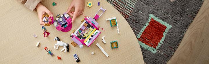 Produktbild LEGO Magischer Wohnwagen (41688, LEGO Friends)