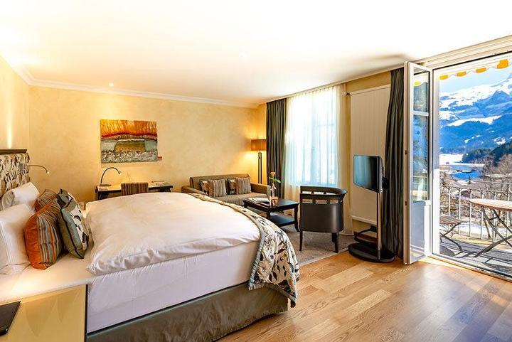 Actual product image Smartbox 1 overnight stay at a 5* spa resort in the canton of Bern (2 pers.)
