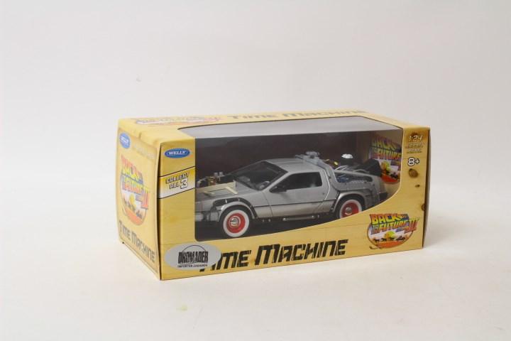 Actual product image Welly DeLorean Back to the future III