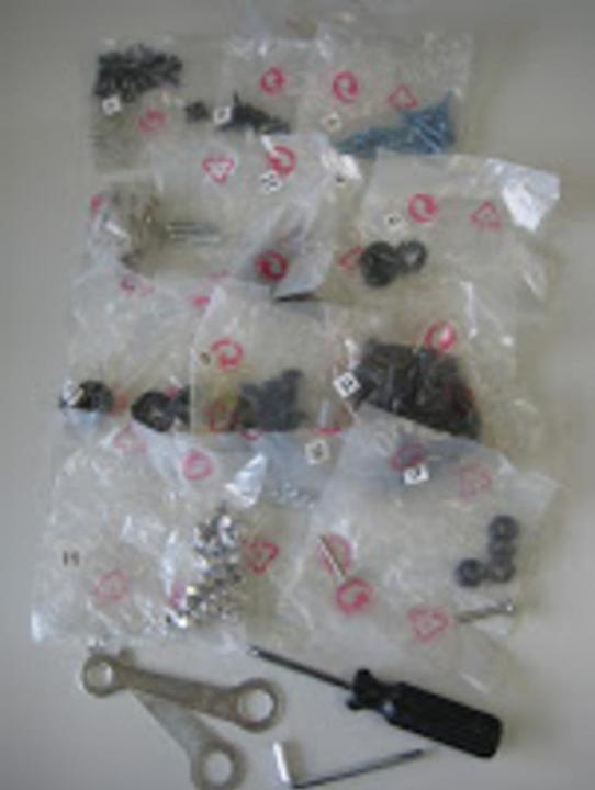 Actual product image Hudora 1 screw set for Lyon foosball table (EOL)
