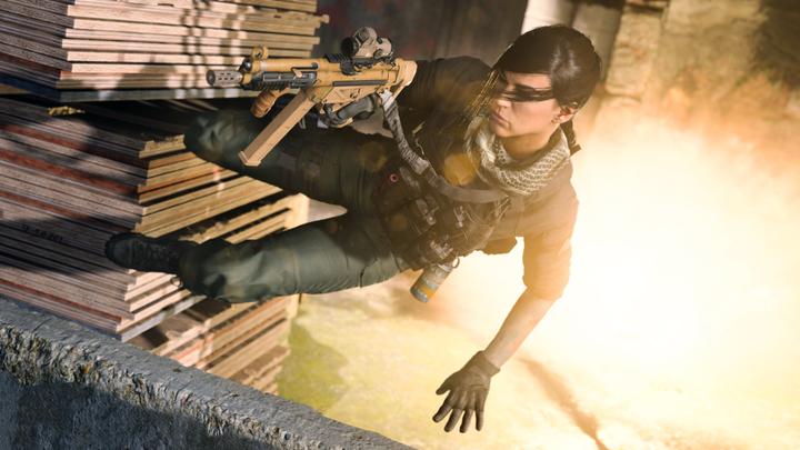 Actual product image Activision Call of Duty: Modern Warfare (PS4, EN)
