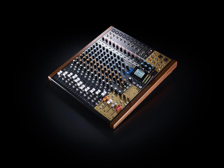 Actual product image Tascam Mixer Model 16 (Studio- and Livemixer)