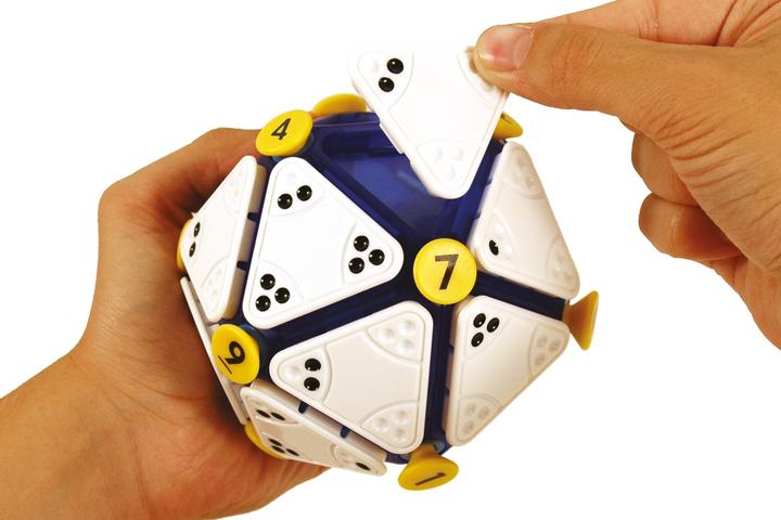 Actual product image Recent Toys Icosoku (German)