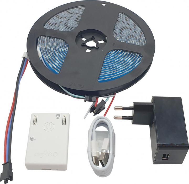 Actual product image Synergy 21 QuinLED dig2GO portable DIGITAL LED Bundle Power controller + power supply + RGBW Stripe (5M)