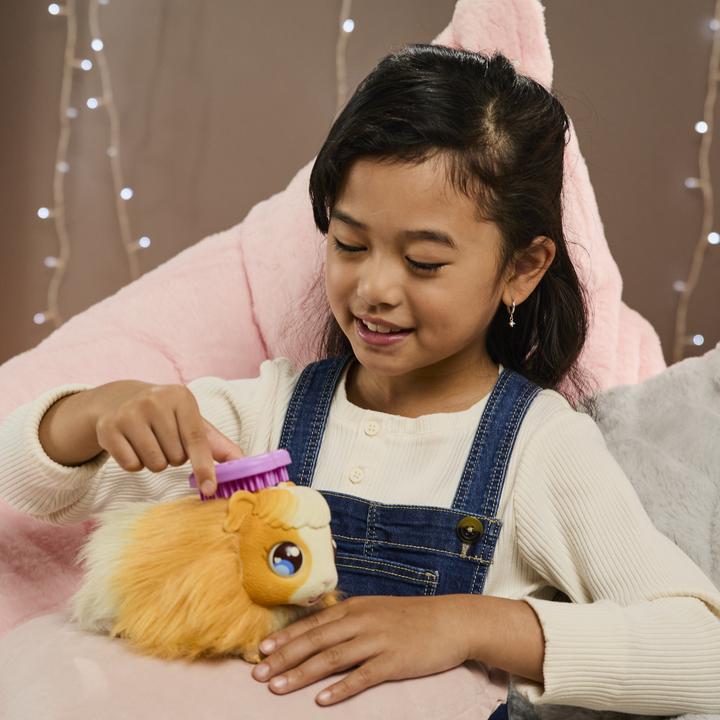 Actual product image Little Mama Surprise playset (33.10 cm)