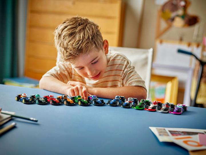 Actual product image LEGO F1 racing cars to collect (Assorted) (71049, LEGO DC)