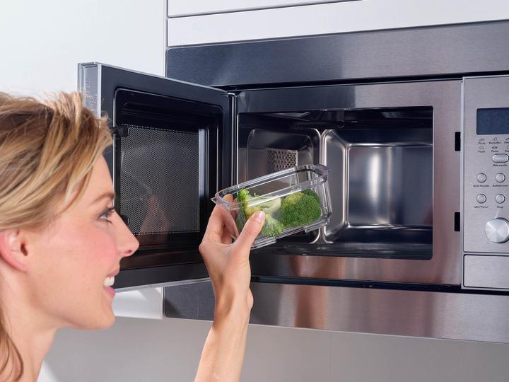 Actual product image Leifheit Vacuum food storage box set (1.40 l)