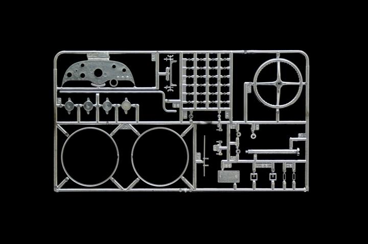Actual product image Italeri Fiat Mefistofele