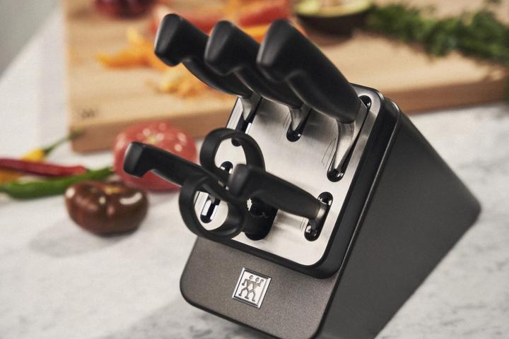 Immagine prodotto Zwilling Ceppo di coltelli autoaffilanti Four Star da 7 pezzi