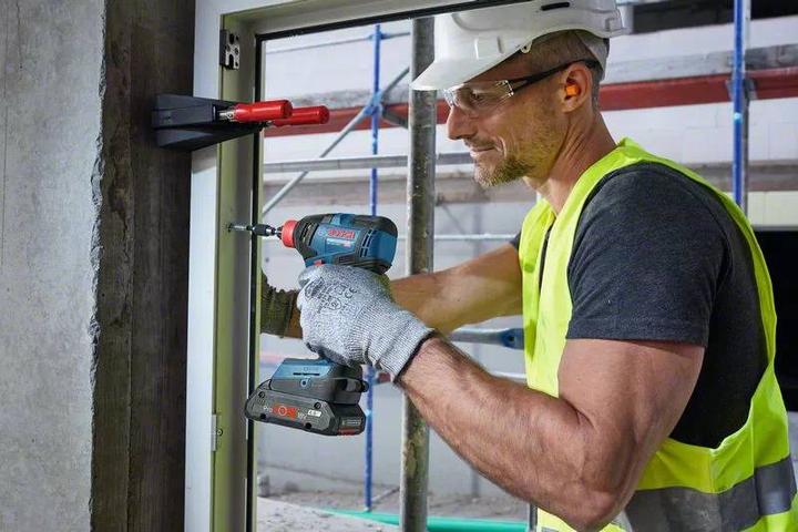 Image du produit Bosch Professional GDX 18V-200 C 2 x ProCORE18V 4,0 Ah (Fonctionnement sur batterie)