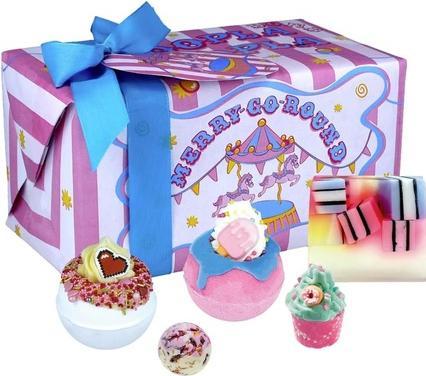 Bomb Cosmetics Cotton Candy Dreams 5teiliges handgemachtes Badegeschenkset