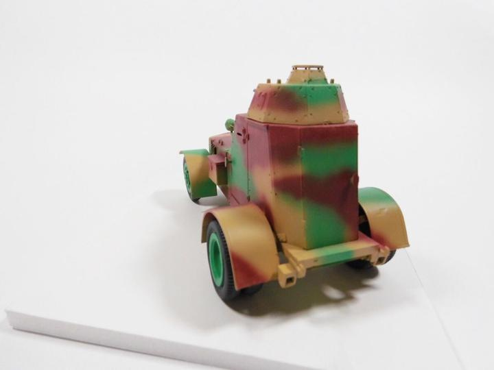 Produktbild Mirage Hobby Armoured Car Model 1943/II (Model Set)