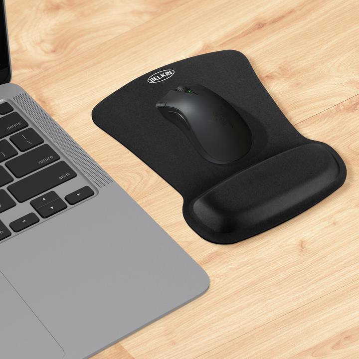 Actual product image Belkin Waverest Gel Mousepad (M)