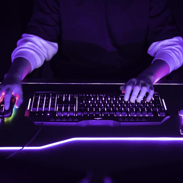 Produktbild Hama uRage Keyboard Keyboard "Exodus 700 Semi-Mechanical” (DE, Kabelgebunden)