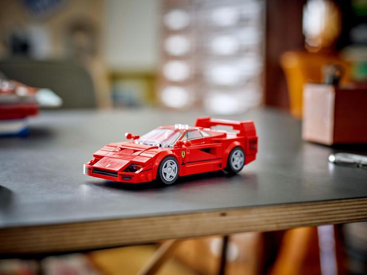 Produktbild LEGO Ferrari F40 Supersportwagen (76934, LEGO Speed Champions)