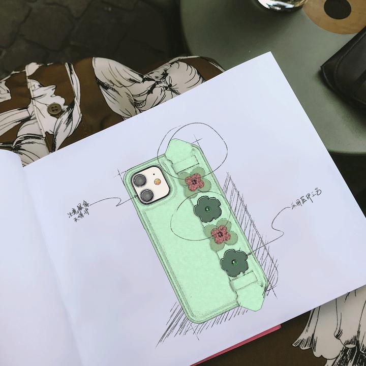 Actual product image Kingxbar The Sweet Series case is decorated with original Swarovski crystals for the iPhone 12 Pro (Apple iPhone 12)