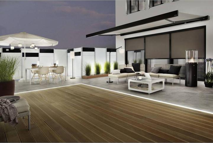 Produktbild Paulmann Outdoor Plug & Shine Stripe Smooth (Warmweiss, 1000 cm, Indoor, Outdoor)