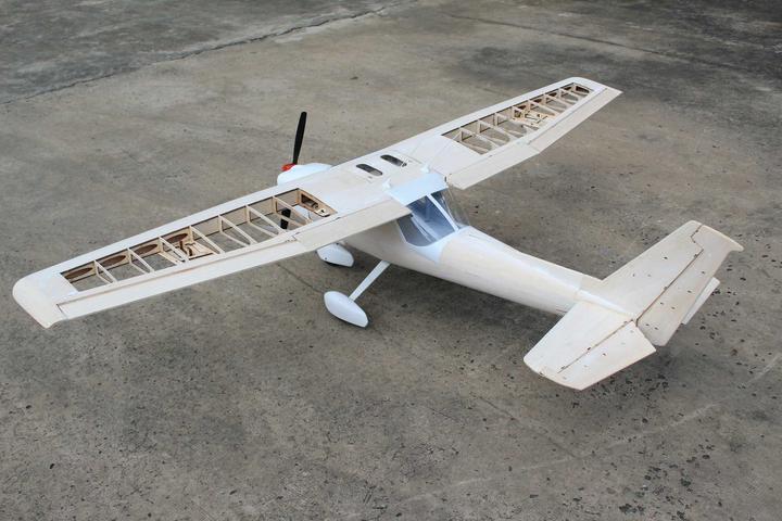 Produktbild Seagull Models ( SG-Models ) Cessna 152 Aerobat 80" Master Scale Kit Holzbausatz