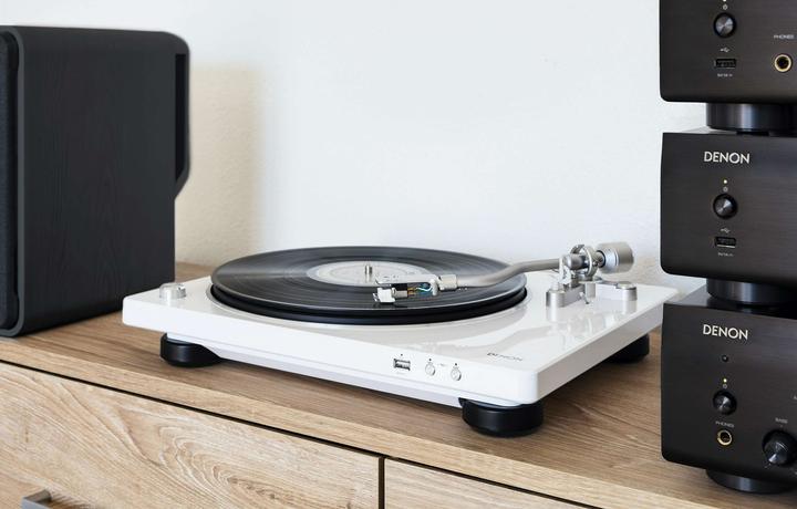 Actual product image Denon DP-450USB (Semi-automatic)