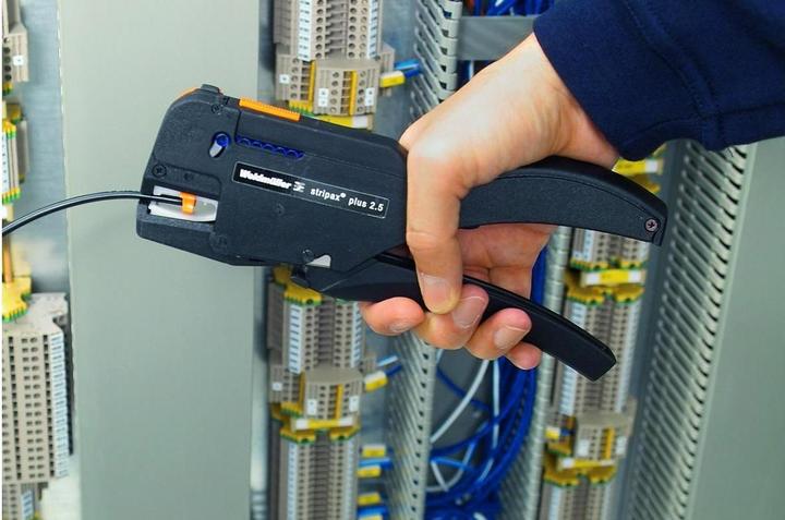 Produktbild Weidmüller Crimpzange Verkettete Aderendh (210 mm)