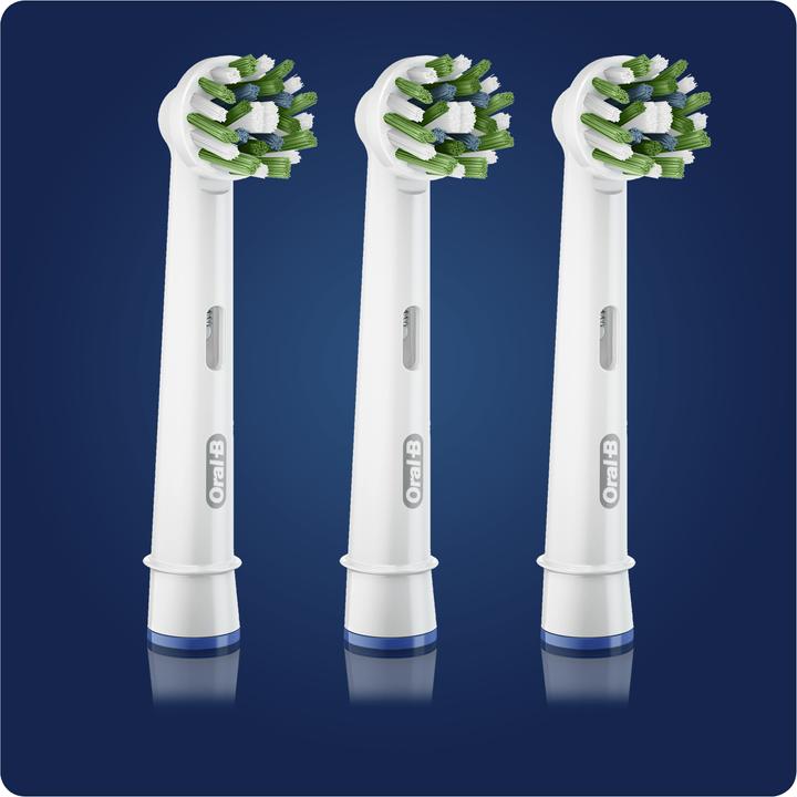 Produktbild Oral-B Cross Action Clean (3 x)