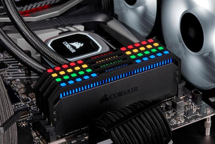Produktbild Corsair Dominator Platinum RGB (2 x 8GB, 4266 MHz, DDR4-RAM, DIMM)