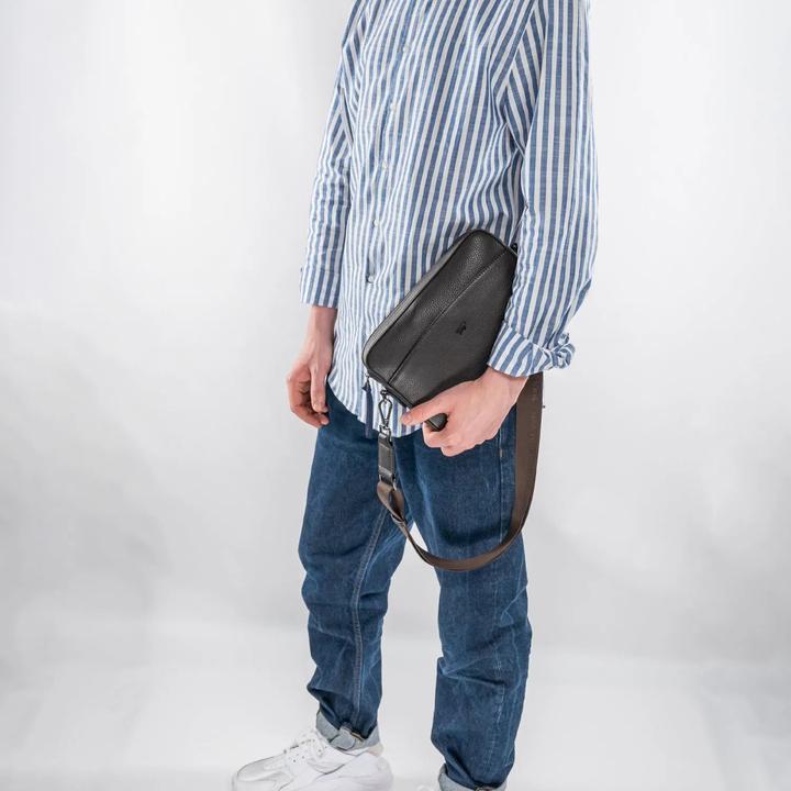 Actual product image Braun Büffel Novara shoulder bag leather 26.5 cm