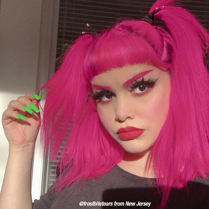 Image du produit Skybound Hot Hot Pink Classic Creme Vegan Cruelty Free Pink Semi Permanent Hair Dye 118ml (Hot Hot Rose)