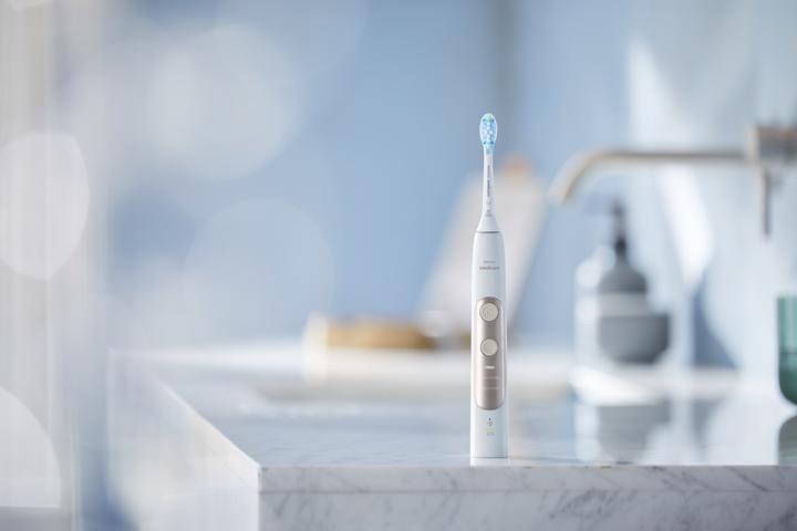 Actual product image Philips Sonicare ExpertClean 7300 (Sonic toothbrush)