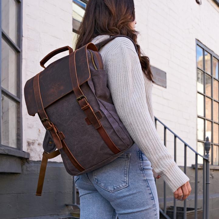 Produktbild Only-Bags.Store Segeltuch-Rucksack, strapazierfähiger Leder-Rucksack, stilvolle 15in Laptop-Tasche, ästhetische (14 l)