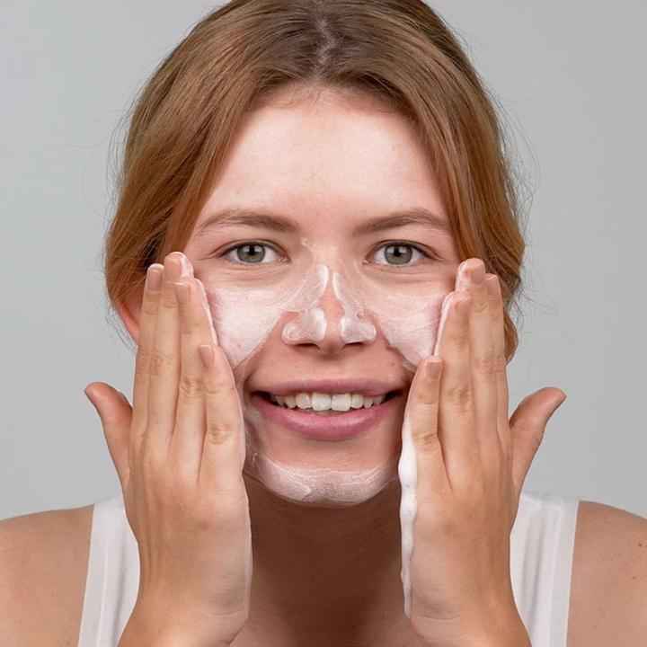 Produktbild Artdeco Skin Yoga White Tea Cleansing Mousse (Schaum, 150 ml)
