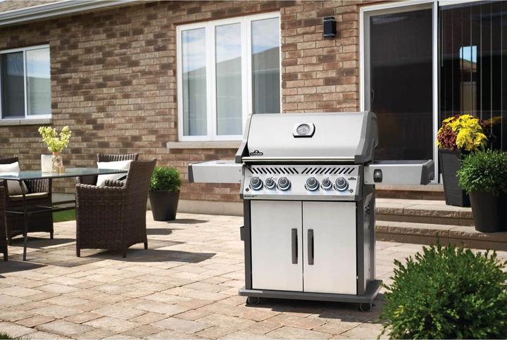 Produktbild Napoleon Grill Rogue 525SE (26.10 kW)