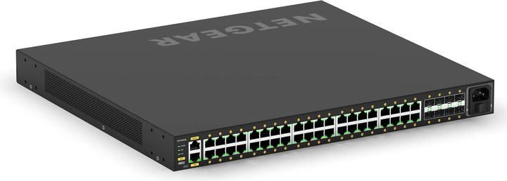 Netgear M4250-40G8XF-PoE+ (40 Porti)