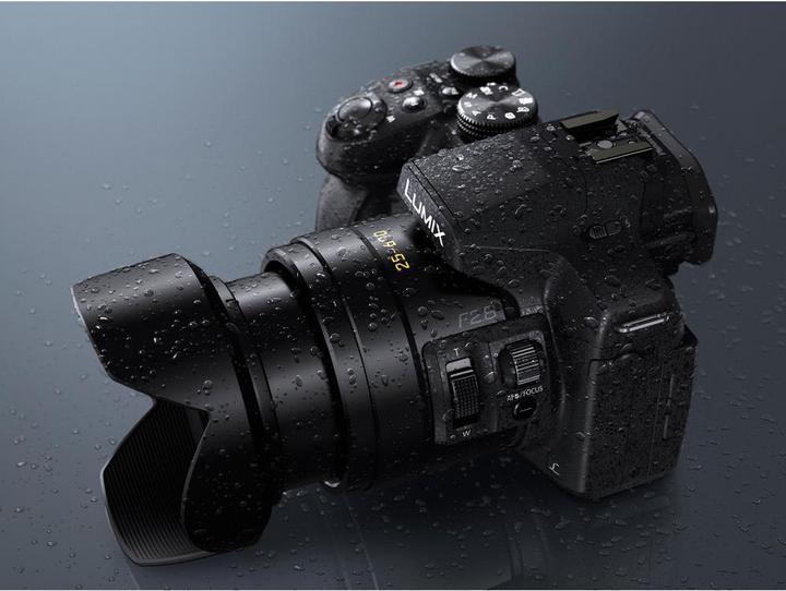Image du produit Panasonic Lumix FZ300 (25 - 600 mm, 12.10 Mpx, 1/2,3'')