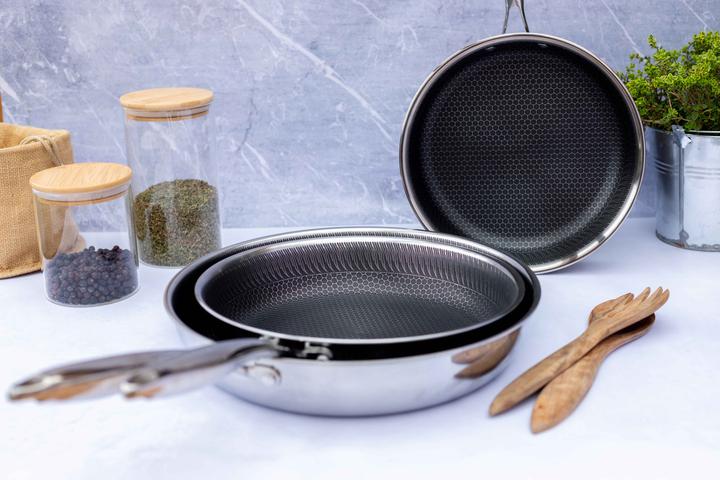 Actual product image Mäser Hestia (28 cm, Frying pan, Stainless steel)