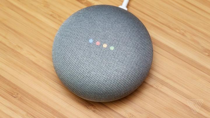 Actual product image Google Home Mini (Google Assistant, IFTTT)