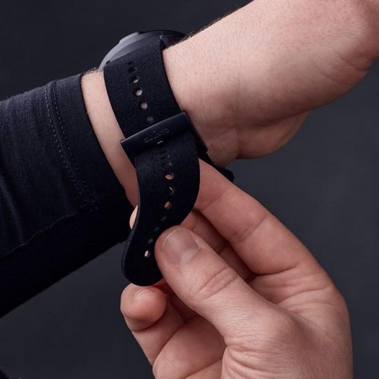 Actual product image Suunto 24 URB5 MicrFiber Strap /Black M (24 mm, Fabric, Microfibre, 9, Spartan Sport, Spartan Sport Wrist HR/BARO, D5)
