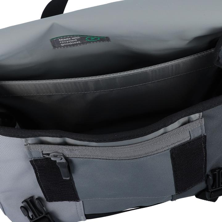 Actual product image Guess Giully Schultertasche 26 cm (2 l)