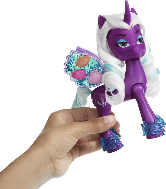 Image du produit My Little Pony Ailes surprises Zipp Storm Poupée de mode avec ailes et accessoires