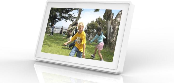Actual product image Denver PFF-725W (7", 1024 x 600 pixels)