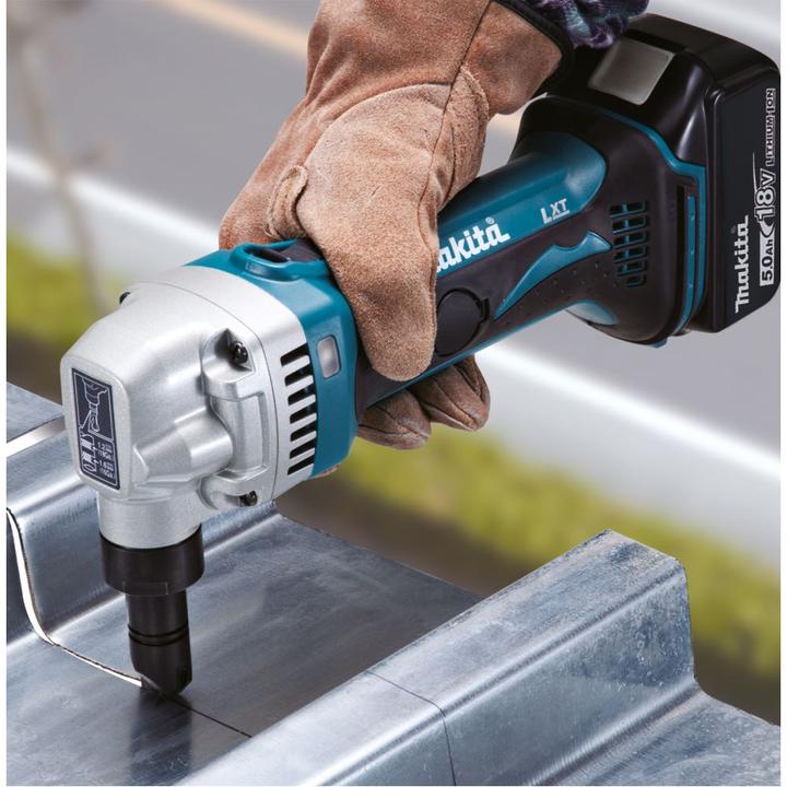 Produktbild Makita 18V Akku-Knabber DJN161RTJ 1.6mm mit 2x Akku 5.0Ah