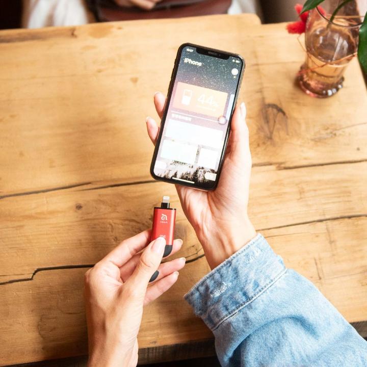 Produktbild Adam Elements iKlips C (128 GB, USB 3.0, Lightning)